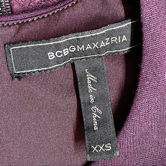 BCBGMAXAZRIA Denna Faux Suede Peplum Top in Plum, Size XXS - Picture 5 of 12